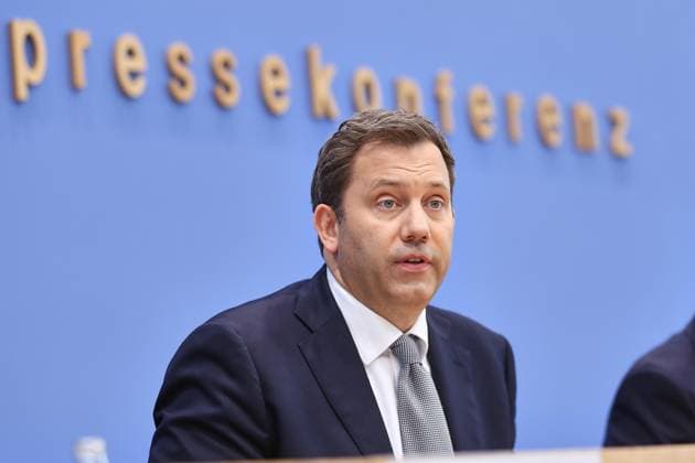 Berlin, Deutschland, 06.07.2026: Bundespressekonferenz: Regierungsentwurf des Bundeshaushalts 2027 und Finanzplan bis 2030: Bundesminister der Finanzen Lars Klingbeil (SPD) *** Berlin, Germany, July 6, 2026 Federal Press Conference: Government Draft of the 2027 Federal Budget and Financial Plan through 2030 Federal Minister of Finance Lars Klingbeil (SPD) Copyright: xdtsxNachrichtenagenturx dts_126656