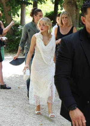 Sabrina Carpenter at the DIOR Fall Winter 2026–2027 Haute Couture fashion show during Paris Fashion Week (PFW) at the Rodin Museum in Paris, France, on July 6, 2026. Denis Guignebourg, Bestimage. Dior fashion show as part of Paris Haute Couture Fall Winter 2026 held at the Rodin Museum on July 6, 2026, in Paris, France. Paris, France  Copyright: xDenisxGuignebourgx xBestimagexDenisxGuignebourgx xBestimagex