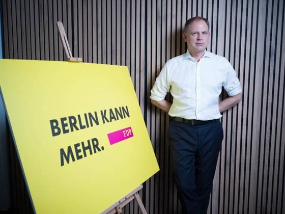 Christoph Meyer FDP-Spitzenkandidat für Berlin ** NUR FÜR REDAKTIONELLE ZWECKE ** EDITORIAL USE ONLY **<p>Christoph Meyer FDP-Spitzenkandidat für Berlin am 6. Juli 2026 in Berlin. Deutschland Deutschland Berlin Copyright: RetoxKlar *** Christoph Meyer, FDP s Top Candidate for Berlin ** FOR EDITORIAL PURPOSES ONLY ** EDITORIAL USE ONLY ** p Christoph Meyer, FDP s Top Candidate for Berlin, on July 6, 2026, in Berlin, Germany, Germany, Berlin. Copyright RetoxKlar Copyright: RetoxKlar doc86ln9vqjxs5ijbhc1v0x ,EDITORIAL USE ONLY