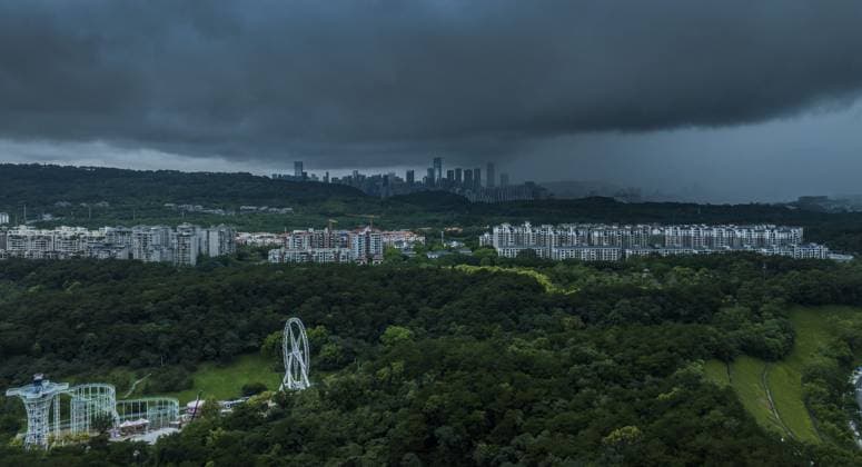 China Typhoon Maysak Dark clouds brought by Typhoon Maysak shrouds Nanning city in southern China s Guangxi Zhuang Autonomous Region, Monday, July 6, 2026., Credit:PENG HUAN Utuku Feature China Avalon CHINA, GUANGXI, NANNING  Copyright: xPENGxHUANx xUtuku FeaturexChinax xAvalonx 1114805076