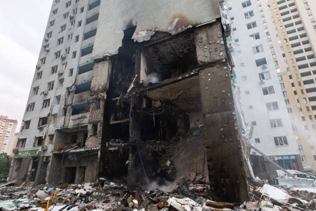 RECORD DATE NOT STATED The aftermath of a massive combined Russian attack on a multi-storey residential building is seen in Kyiv, Ukraine, on July 6, 2026. Russian forces launched a large-scale attack on the capital using ballistic and cruise missiles as well as attack drones, causing destruction to apartment buildings and civilian infrastructure across several districts of the city. The Podilskyi district suffered the most severe damage. At least 11 people were killed and 46 others were injured (Photo by Kyrylo Chubotin Ukrinform) Russia launches another massive strike on Kyiv  Copyright: xKyryloxChubotinx