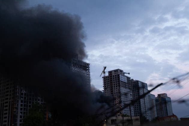 RECORD DATE NOT STATED Black smoke rises following a massive combined Russian attack on Kyiv, Ukraine, on July 6, 2026. Russian forces launched a large-scale attack on the capital using ballistic and cruise missiles as well as attack drones, causing destruction to residential buildings and civilian infrastructure in several districts of the city. The Podilskyi district was hit hardest. At least 11 people were killed and 46 others were injured (Photo by Kyrylo Chubotin Ukrinform) Russia launches another massive strike on Kyiv  Copyright: xKyryloxChubotinx