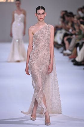 PFW - Tamara Ralph Runway in Paris FA A model walks the runway the Autumn-Winter 2027 2028 couture collection by Tamara Ralph during the Paris Fashion Week, on July 6, 2026. Photo by Firas Abdullah ABACAPRESS.COM Paris Ile-de-France France  Copyright: xAbdullahxFiras ABACAx