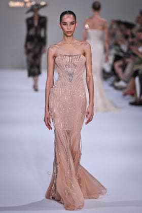 PFW - Tamara Ralph Runway in Paris FA A model walks the runway the Autumn-Winter 2027 2028 couture collection by Tamara Ralph during the Paris Fashion Week, on July 6, 2026. Photo by Firas Abdullah ABACAPRESS.COM Paris Ile-de-France France  Copyright: xAbdullahxFiras ABACAx
