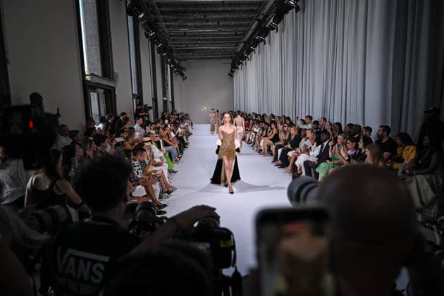 PFW - Tamara Ralph Runway in Paris FA A model walks the runway the Autumn-Winter 2027 2028 couture collection by Tamara Ralph during the Paris Fashion Week, on July 6, 2026. Photo by Firas Abdullah ABACAPRESS.COM Paris Ile-de-France France  Copyright: xAbdullahxFiras ABACAx