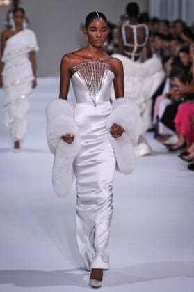 PFW - Tamara Ralph Runway in Paris FA A model walks the runway the Autumn-Winter 2027 2028 couture collection by Tamara Ralph during the Paris Fashion Week, on July 6, 2026. Photo by Firas Abdullah ABACAPRESS.COM Paris Ile-de-France France  Copyright: xAbdullahxFiras ABACAx