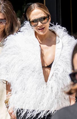 July 6, 2026, Paris, Fra, France: Jennifer Lopez spotted in Paris. Paris France  - ZUMAv140 20260706_zip_v140_011 Copyright: xReginaxVoroninax