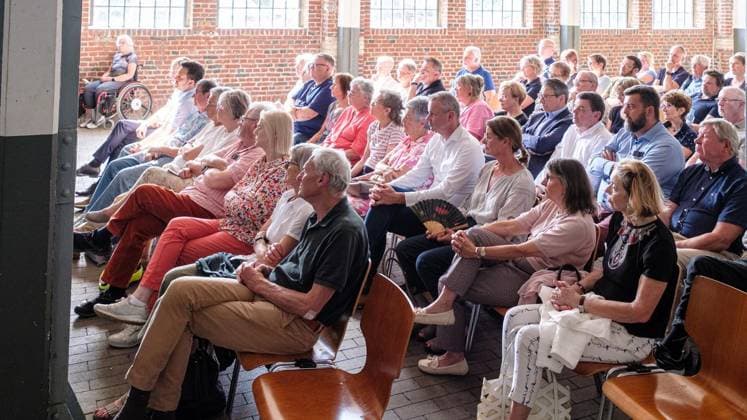 Alte Dreherei Vortragsabend in Mülheim ** NUR FÜR REDAKTIONELLE ZWECKE ** EDITORIAL USE ONLY **<p>Lions Club Mülheim Ruhr-Hellweg veranstaltet einen öffentlichen Vortragsabend mit Stephan J. Kramer, dem Präsidenten des Amtes für Verfassungsschutz Thüringen am Montag, 06. Juli 2026 in Mülheim.¨ Deutschland NRW Mülheim Copyright: ChristophxWojtyczka *** Alte Dreherei Lecture Evening in Mülheim ** FOR EDITORIAL USE ONLY ** EDITORIAL USE ONLY ** The Lions Club Mülheim Ruhr Hellweg is hosting a public lecture evening with Stephan J. Kramer, President of the Thuringia Office for the Protection of the Constitution, on Monday, July 6, 2026, in Mülheim, Germany (North Rhine-Westphalia). Copyright ChristophxWojtyczka Copyright: ChristophxWojtyczka doc86lqluapomq18trm6uc5 ,EDITORIAL USE ONLY