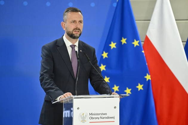 RECORD DATE NOT STATED !!!! NO RUSSIA !!!! 06.07.2026 KONFERENCJA PRASOWA MINISTRA OBRONY NARODOWEJ I WICEPREMIERA --- Press conference by the Polish Minister of National Defence and the Polish Deputy Prime Minister regarding support for Ukraine WLADYSLAW KOSINIAK KAMYSZ W SPRAWIE WSPARCIA UKRAINY SPRZET WOJSKOWY WOJSKO DONACJE DONACJA DLA UKRAINY FOT DAMIAN BURZYKOWSKI NEWSPIX.PL NEWSPIX.PL --- newspix.pl 
