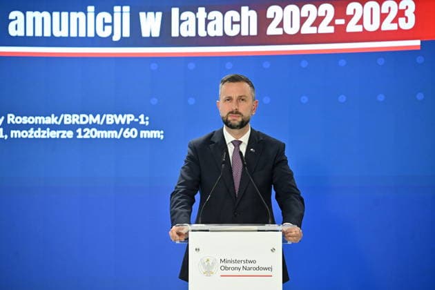RECORD DATE NOT STATED !!!! NO RUSSIA !!!! 06.07.2026 KONFERENCJA PRASOWA MINISTRA OBRONY NARODOWEJ I WICEPREMIERA --- Press conference by the Polish Minister of National Defence and the Polish Deputy Prime Minister regarding support for Ukraine WLADYSLAW KOSINIAK KAMYSZ W SPRAWIE WSPARCIA UKRAINY SPRZET WOJSKOWY WOJSKO DONACJE DONACJA DLA UKRAINY FOT DAMIAN BURZYKOWSKI NEWSPIX.PL NEWSPIX.PL --- newspix.pl 