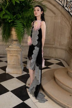 PFW - Christian Dior Photocall Ming Xi attending the Christian Dior Haute Couture Fall Winter 2026 2027 show as part of Paris Fashion Week in Paris, France on July 06, 2025. Photo by Laurent Zabulon ABACAPRESS.COM Paris  Copyright: xZabulonxLaurent ABACAx