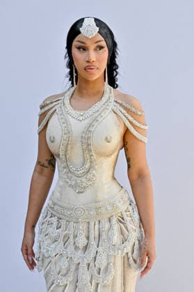 PFW Haute Couture Rahul Mishra Photocall JR Cardi B attending the Rahul Mishra photocall during Haute Couture Fashion Week in Paris, France, on 6 July 2026. Photo by Julien Reynaud APS-Medias ABACAPRESS.COM Paris France  Copyright: xReynaudxJulien APS-Medias ABACAx