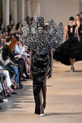 PFW Haute Couture Rahul Mishra Runway JR A model walks the runway at the Rahul Mishra show during Haute Couture Fashion Week in Paris, France, on 6 July 2026. Photo by Julien Reynaud APS-Medias ABACAPRESS.COM Paris France  Copyright: xReynaudxJulien APS-Medias ABACAx