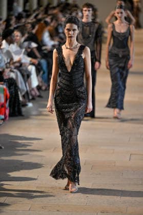 PFW Haute Couture Rahul Mishra Runway JR A model walks the runway at the Rahul Mishra show during Haute Couture Fashion Week in Paris, France, on 6 July 2026. Photo by Julien Reynaud APS-Medias ABACAPRESS.COM Paris France  Copyright: xReynaudxJulien APS-Medias ABACAx