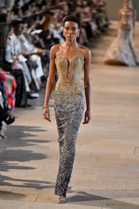 PFW Haute Couture Rahul Mishra Runway JR A model walks the runway at the Rahul Mishra show during Haute Couture Fashion Week in Paris, France, on 6 July 2026. Photo by Julien Reynaud APS-Medias ABACAPRESS.COM Paris France  Copyright: xReynaudxJulien APS-Medias ABACAx