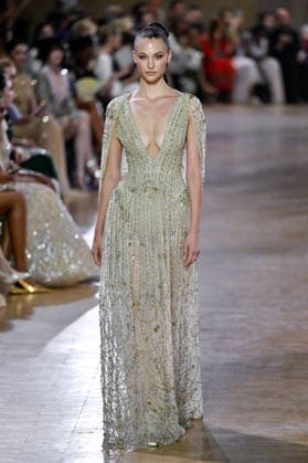 PFW Haute Couture Tony Ward Runway JR A model walks the runway at the Tony Ward show during Haute Couture Fashion Week in Paris, France, on 6 July 2026. Photo by Julien Reynaud APS-Medias ABACAPRESS.COM Paris France  Copyright: xReynaudxJulien APS-Medias ABACAx