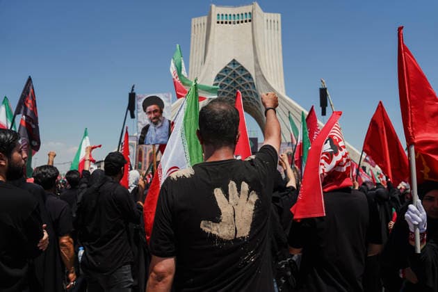 Tehran Funeral Procession For Khamenei Mourners take part in the funeral procession of Iran s slain supreme leader Ali Khamenei and his family members in Tehran, Iran, July 6, 2026. Vast crowds gathered for the funeral procession of Iran s slain supreme leader Ali Khamenei in Tehran on July 6, with authorities estimating millions were on the streets in numbers that could rival those of his predecessor s farewell nearly four decades ago. Tehran Tehran Iran Copyright: xArezoox