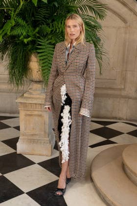 PFW - Christian Dior Photocall Dree Hemingway attending the Christian Dior Haute Couture Fall Winter 2026 2027 show as part of Paris Fashion Week in Paris, France on July 06, 2025. Photo by Laurent Zabulon ABACAPRESS.COM Paris  Copyright: xZabulonxLaurent ABACAx