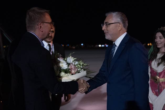Ahead of 36th NATO Summit in Ankara ANKARA, TURKIYE - JULY 7: Latvian President Edgars Rinkevics (L) is welcomed by Turkish Minister of Labor and Social Security Vedat Isikhan (R) upon his arrival at Esenboga Airport ahead of the 36th NATO Heads of State and Government Summit in Ankara, Turkiye, on July 7, 2026. Ahmet Serdar Eser Anadolu Ankara Turkey. Editorial use only. Please get in touch for any other usage.  Copyright: x2026xAnadoluxAhmetxSerdarxEserx