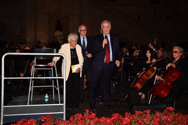 IPA86455779 - Rome, Piazza del Campidoglio: Nicola Piovani’s Tribute Concert to Ennio Morricone. Pictured: Maria Travia, Federico Mollicone, Walter Veltroni, Roberto Gualtieri  Copyright: xVincenzoxLandix xVincenzoxLandix 86455779