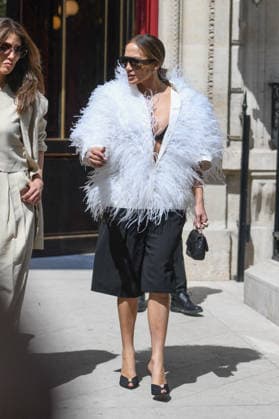 Jennifer Lopez Leaving The Hotel La Reserve - Paris JLO, Jennifer Lopez is seen leaving the Hotel La Reserve as part of Paris Fashion Week in Paris, France on July 7, 2026. Photo by Florian Poitout ABACAPRESS.COM Paris France  Copyright: xPoitoutxFlorian ABACAx