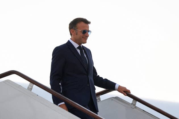 President Macron Arrives For A State Visit To Damascus France s President Emmanuel Macron disembarks from his plane upon arrival at the Damascus International Airport for a state visit, in Damascus on July 6, 2026. French President Emmanuel Macron arrived in Damascus on July 6, 2026 for the first visit by a Western European head of state since Syria s new authorities took power in 2024, an AFP journalist said. Macron, who will depart on July 7, 2026, will advocate for a free, pluralist Syria that respects each of its components and plays a role in moderating Middle East tensions, the French presidency told journalists ahead of his arrival. Photo by Ludovic Marin Pool ABACAPRESS.COM Damascus Syria  Copyright: xMarinxLudovic Pool ABACAx