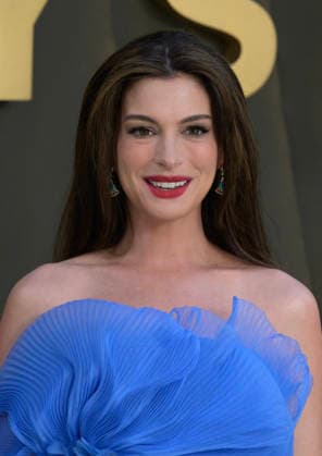 Pregnant Anne Hathaway At The Odyssey Film Premiere - London Pregnant Anne Hathaway attends the world premiere of The Odyssey during the film s London premiere in London, UK on July 6, 2026. Photo by Stuart Hardy ABACAPRESS.COM London London United Kingdom  Copyright: xStuartxHardy ABACAPRESS.COMx