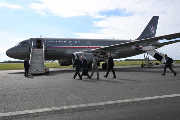 Czech President Petr Pavel, 4th from right, boards the government plane to departing for the NATO summit in Ankara, on July 7, 2026, in Prague, Czech Republic. (CTKxPhoto KaterinaxSulova) CTKPhotoP2026070702713  CTKPhotoP2026070702713
