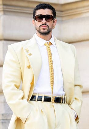 Paris Fashion Week: Arrival at the July 6 Fashion Shows — Celebrities Arrive at the Schiaparelli Show During Paris Fashion Week 457971 2026 07 06 France Martínez Ocasio, Benito Antonio Bad Bunny  Copyright: xIvankaxVoisinx xStarfacex STAR_457971_006