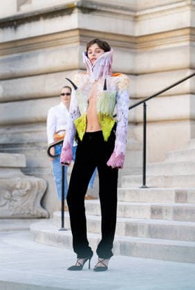 Paris Fashion Week: Arrival at the July 6 Fashion Shows Celebrities arriving at the Schiaparelli show during Paris Fashion Week 457971 2026 07 06 France Corrin, Emma  Copyright: xIvankaxVoisinx xStarfacex STAR_457971_012
