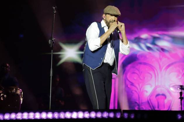 Juan Luis Guerra in concert during the Iconica Santa Lucia Sevilla Fest in Plaza de Espana, Seville, Spain. July 5, 2026 Concierto de Juan Luis Guerra durante el Iconica Santa Lucia Sevilla Fest en la Plaza de Espala de Sevilla, Espana. 5 de Julio de 2026 66 LS Cordon press Cordon Press 