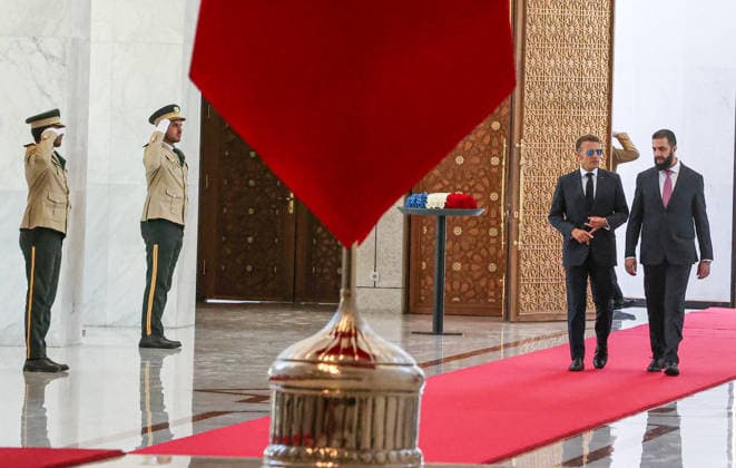Ahmed al-Sharaa - Emmanuel Macron meeting in Damascus DAMASCUS, SYRIA - JULY 07: French President Emmanuel Macron (2nd R) meets with Syrian President Ahmed al-Sharaa (R) at the People s Palace in Damascus during an official visit in Damascus, Syria on July 07, 2026. Izz Aldien Alqasem Anadolu Damascus Syria. Editorial use only. Please get in touch for any other usage.  Copyright: x2026xAnadoluxIzzxAldienxAlqasemx