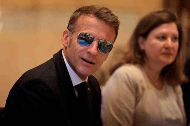 President Macron Meets With Representatives Of Syrian Civil Society - Damascus France s President Emmanuel Macron looks on as he attends a breakfast to meet with representatives of Syrian civil society in Damascus on July 7, 2026. French President Emmanuel Macron arrived in Damascus on July 6, 2026 for the first visit by a Western European head of state since Syria s new authorities took power in 2024, an AFP journalist said. Macron, who will depart on July 7, 2026, will advocate for a free, pluralist Syria that respects each of its components and plays a role in moderating Middle East tensions, the French presidency told journalists ahead of his arrival. Photo by Ludovic Marin Pool ABACAPRESS.COM Damascus Syria  Copyright: xMarinxLudovic Pool ABACAx
