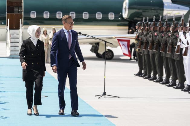 NATO Heads of State and Government Summit in Ankara ANKARA, TURKIYE - JULY 7: President of Finland Alexander Stubb is welcomed by the Turkish Minister of Family and Social Services Mahinur Ozdemir Goktas at Ankara Airport to attend the 36th NATO Heads of State and Government Summit and is in Ankara, Turkiye, on July 7, 2026. Osmancan Gurdogan Anadolu Ankara Turkey. Editorial use only. Please get in touch for any other usage.  Copyright: x2026xAnadoluxOsmancanxGurdoganx