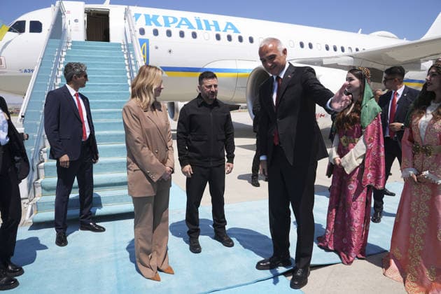 NATO Heads of State and Government Summit in Ankara ANKARA, TURKIYE - JULY 7: Ukrainian President Volodymyr Zelenskyy is welcomed by the Turkish Minister of Culture and Tourism Mehmet Nuri Ersoy at Esenboga Airport ahead of the 36th NATO Heads of State and Government Summit and is welcomed by in Ankara, Turkiye, on July 7, 2026. Metin Aktas Anadolu Ankara Turkey. Editorial use only. Please get in touch for any other usage.  Copyright: x2026xAnadoluxMetinxAktasx