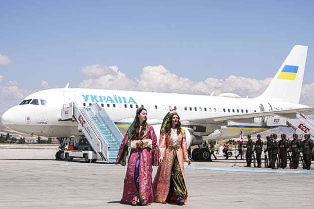 NATO Heads of State and Government Summit in Ankara ANKARA, TURKIYE - JULY 7: Ukrainian President Volodymyr Zelenskyy arrives at Esenboga Airport ahead of the 36th NATO Heads of State and Government Summit in Ankara, Turkiye, on July 7, 2026. Metin Aktas Anadolu Ankara Turkey. Editorial use only. Please get in touch for any other usage.  Copyright: x2026xAnadoluxMetinxAktasx