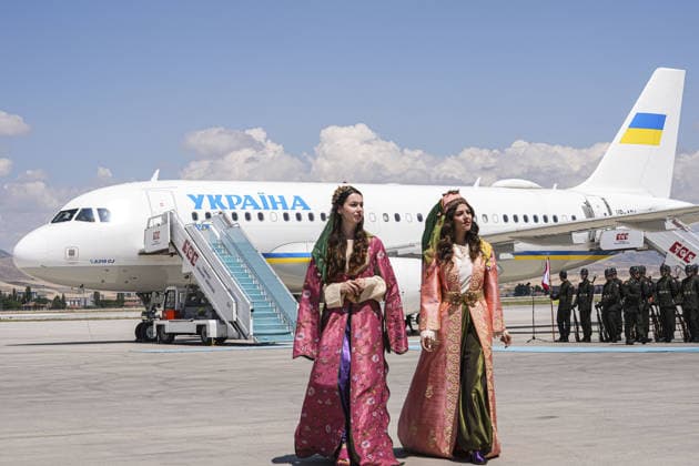 NATO Heads of State and Government Summit in Ankara ANKARA, TURKIYE - JULY 7: Ukrainian President Volodymyr Zelenskyy arrives at Esenboga Airport ahead of the 36th NATO Heads of State and Government Summit in Ankara, Turkiye, on July 7, 2026. Metin Aktas Anadolu Ankara Turkey. Editorial use only. Please get in touch for any other usage.  Copyright: x2026xAnadoluxMetinxAktasx