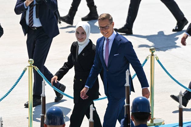 NATO Heads of State and Government Summit in Ankara ANKARA, TURKIYE – JULY 07: President of Finland Alexander Stubb (L) is welcomed by Turkish Minister of Family and Social Services Mahinur Ozdemir Goktas (R) upon his arrival at Ankara Airport for the 36th NATO Heads of State and Government Summit in Ankara, Turkiye, on July 7, 2026. Abdullah Guclu Anadolu Ankara Turkey. Editorial use only. Please get in touch for any other usage.  Copyright: x2026xAnadoluxAbdullahxGuclux