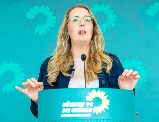 Katharina Dröge EUR, Deutschland, Berlin, 07.07.2026: Pressestatement von Katharina Dröge Vorsitzende der Bundestagsfraktion B90 Die Grünen vor der Fraktionssitzung im Deutschen Bundestag. *** Katharina Dröge EUR, Germany, Berlin, July 7, 2026 Press statement by Katharina Dröge, Chair of the B90 The Greens parliamentary group in the German Bundestag, prior to the parliamentary group meeting in the German Bundestag