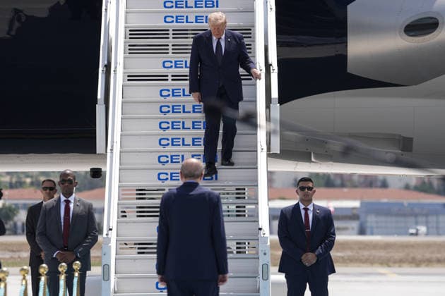 US President Donald Trump arrives in Ankara ANKARA, TURKIYE - JULY 7: US President Donald Trump descends the aircraft stairs as Turkish President Recep Tayyip Erdogan waits to welcome him upon his arrival at Esenboga Airport as part of his official visit within the 36th NATO Heads of State and Government Summit in Ankara, Turkiye, on July 7, 2026. Osmancan Gurdogan Anadolu Ankara Turkey. Editorial use only. Please get in touch for any other usage.  Copyright: x2026xAnadoluxOsmancanxGurdoganx