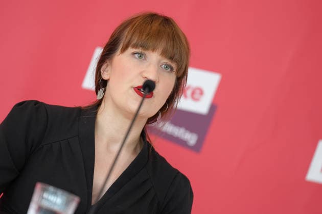 Pressekonferenz der LINKE vor der Fraktionssitzung im Bundestag Heidi Reichinnek im Portrait bei der Pressekonferenz im Vorfeld der Fraktionssitzung im Bundestag, Berlin, 07.07.2026 Berlin Berlin Deutschland *** Press conference held by Die Linke ahead of the parliamentary group meeting in the Bundestag: A portrait of Heidi Reichinnek at the press conference ahead of the parliamentary group meeting in the Bundestag, Berlin, July 7, 2026, Berlin, Berlin, Germany