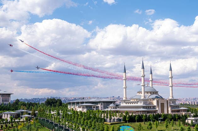 Turkish President Recep Tayyip Erdogan welcomes US President Donald Trump in Ankara ANKARA, TURKIYE - JULY 07: Turkish Stars perform demonstration flight during an official ceremony as Turkish President Recep Tayyip Erdogan welcomes US President Donald Trump, who is paying an official visit to Turkiye ahead of the 36th NATO Heads of State and Government Summit in Ankara, at the Presidential Complex in Ankara, Turkiye, on July 07, 2026. Omer Taha Cetin Anadolu Ankara Turkey. Editorial use only. Please get in touch for any other usage.  Copyright: x2026xAnadoluxOmerxTahaxCetinx