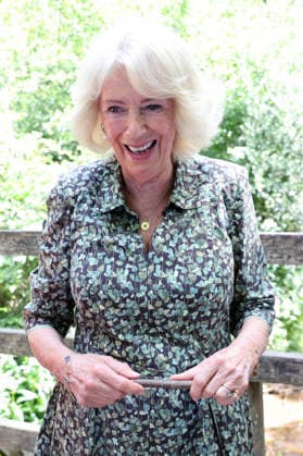 Queen Camilla Commemorates 100 Years Of Winnie The Pooh HARTFIELD, ENGLAND - JULY 07: Queen Camilla during her visit to Ashdown Forest to commemorate 100 Years of Winnie-the-Pooh at Ashdown Forest on July 07, 2026 in Hartfield, England. Ashdown Forest was the inspiration for the Hundred Acre Wood in A.A. Milne s classic Winnie-the-Pooh children s books. The Queen visited the forest in her role as patron of the Royal Literary Fund., Credit:Chris Jackson PA ROTA - B68 Avalon United Kingdom, England, Hartfield, Ashdown Forest  Copyright: xChrisxJacksonx xPAxROTAx-xB68x xAvalonx 1115013258