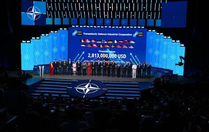 NATO Secretary General Mark Rutte, center, poses with NATO defense ministers and defense industry representatives during the NATO Defense Industry Forum at the NATO summit in Ankara, Turkey, Tuesday, July 7, 2026. ( Copyright: DepoxPhotos 19155613