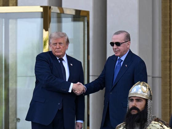 Turkish President Erdogan welcomes US President Trump with official ceremony in Ankara ANKARA, TURKIYE - JULY 7: Turkish President Recep Tayyip Erdogan welcomes US President Donald Trump, who is paying an official visit to Turkiye ahead of the 36th NATO Heads of State and Government Summit in Ankara, with an official ceremony at the Presidential Complex in Ankara, Turkiye on July 7, 2026. Mehmet Ali Ozcan Anadolu Ankara Turkey. Editorial use only. Please get in touch for any other usage.  Copyright: x2026xAnadoluxMehmetxAlixOzcanx