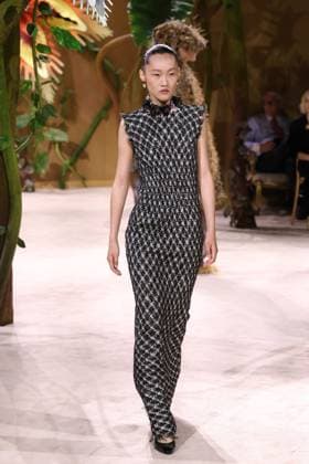 PFW Haute Couture Chanel Runway JD A model walks the runway at the Chanel show during Haute Couture Fashion Week in Paris, France, on 7 July 2026. Photo by Jerome Dominé ABACAPRESS.COM Paris France  Copyright: xDominexJerome ABACAx