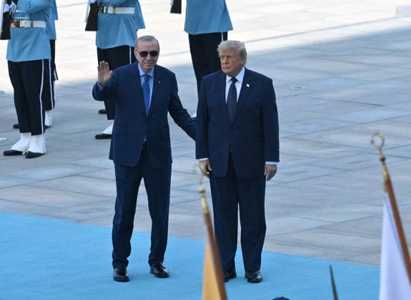 Turkish President Erdogan welcomes US President Trump with official ceremony in Ankara ANKARA, TURKIYE - JULY 7: (----EDITORIAL USE ONLY MANDATORY CREDIT - TURKISH PRESIDENCY MURAT KULA HANDOUT - NO MARKETING NO ADVERTISING CAMPAIGNS - DISTRIBUTED AS A SERVICE TO CLIENTS----) Turkish President Recep Tayyip Erdogan welcomes US President Donald Trump, who is paying an official visit to Turkiye ahead of the 36th NATO Heads of State and Government Summit in Ankara, with an official ceremony at the Presidential Complex in Ankara, Turkiye on July 7, 2026. TUR Presidency Murat Kula Anadolu Ankara Turkey. Editorial use only. Please get in touch for any other usage.  Copyright: x2026xAnadoluxTURxPresidencyx xMuratxKulax