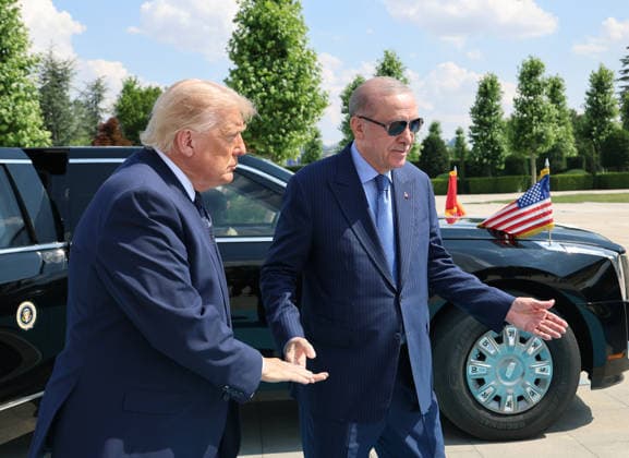 Turkish President Erdogan welcomes US President Trump with official ceremony in Ankara ANKARA, TURKIYE - JULY 7: (----EDITORIAL USE ONLY MANDATORY CREDIT - TURKISH PRESIDENCY MURAT CETINMUHURDAR HANDOUT - NO MARKETING NO ADVERTISING CAMPAIGNS - DISTRIBUTED AS A SERVICE TO CLIENTS----) Turkish President Recep Tayyip Erdogan (R) welcomes US President Donald Trump (L), who is paying an official visit to Turkiye ahead of the 36th NATO Heads of State and Government Summit in Ankara, with an official ceremony at the Presidential Complex in Ankara, Turkiye on July 7, 2026. Turkish Presidency Murat Cetinmuhurdar Handout Anadolu Ankara Turkey. Editorial use only. Please get in touch for any other usage.  Copyright: x2026xAnadoluxTurkishxPresidencyx xMuratxCetinmuhurdarx xHandoutx