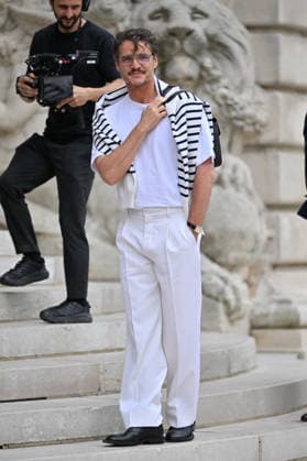 PFW Haute Couture Chanel Outside Arrivals JR Pedro Pascal arriving at the Chanel show during Haute Couture Fashion Week in Paris, France, on 7 July 2026. Photo by Julien Reynaud APS-Medias ABACAPRESS.COM Paris France  Copyright: xReynaudxJulien APS-Medias ABACAx