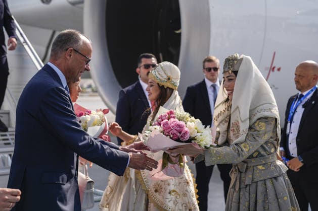 German Chancellor Friedrich Merz arrives Ankara for 36th NATO Summit ANKARA, TURKIYE - JULY 7: German Chancellor Friedrich Merz and his wife Charlotte Merz is welcomed after arriving at Ankara Airport for the 36th NATO Summit in Ankara, Turkiye on July 7, 2026. Osmancan Gurdogan Anadolu Ankara Turkey. Editorial use only. Please get in touch for any other usage.  Copyright: x2026xAnadoluxOsmancanxGurdoganx